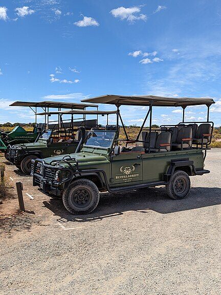 Game drive open-sided vehicle